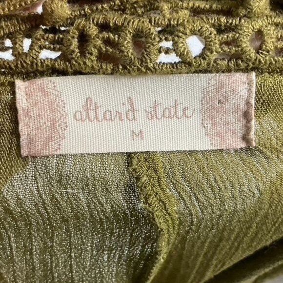 Altar'd State Top, Style #BA4784, size medium, 100% Rayon - Picture 3 of 5